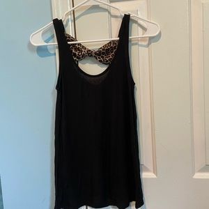 Bow back tank top